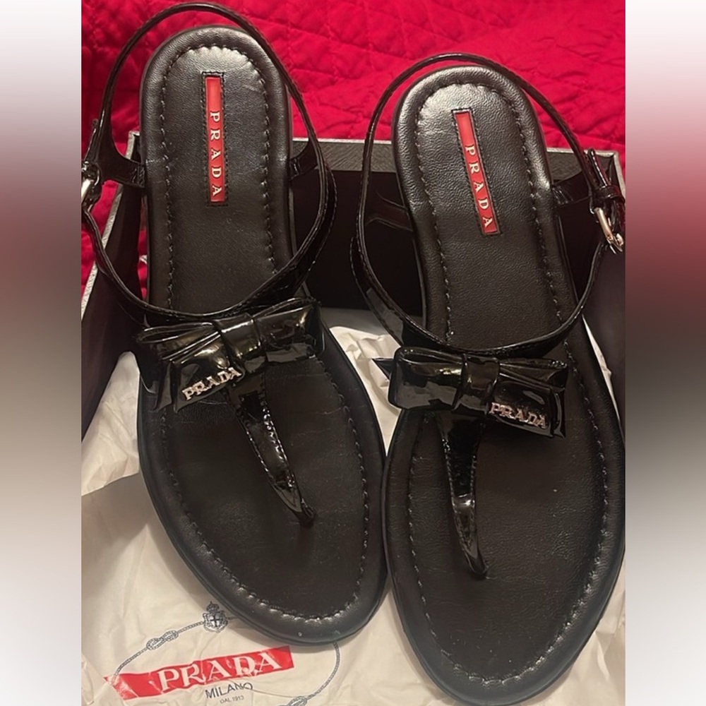 Womens sandals